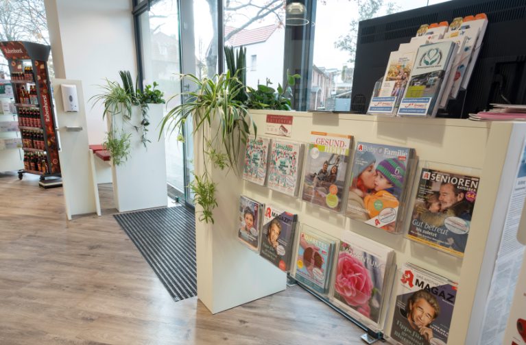 OBV Storedesign Muehlen Apotheke 6