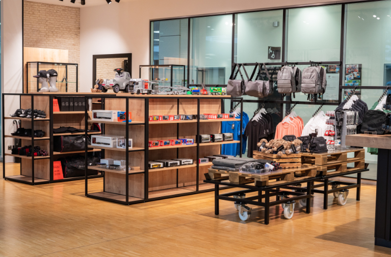 OBV Storedesign Daimler Truck Shop Wörth 4